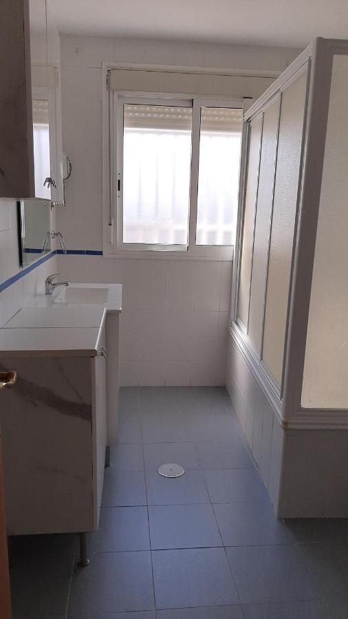 Azahar Fibes Y Garaje-wifi Gratis Apartamento Sevilla